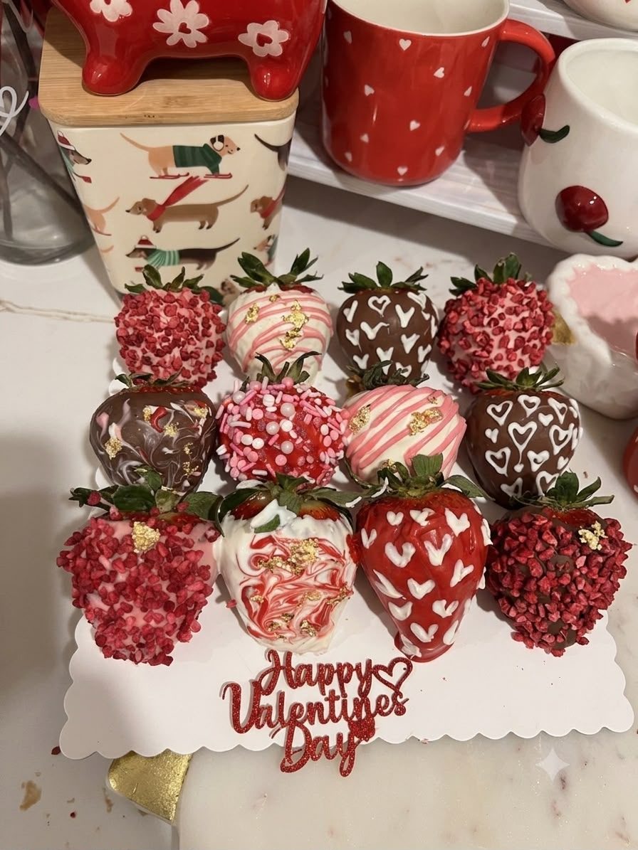 Dozen dipped berries
